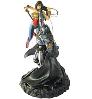 Batman VS Wonder Woman - Figurine injustice Collector